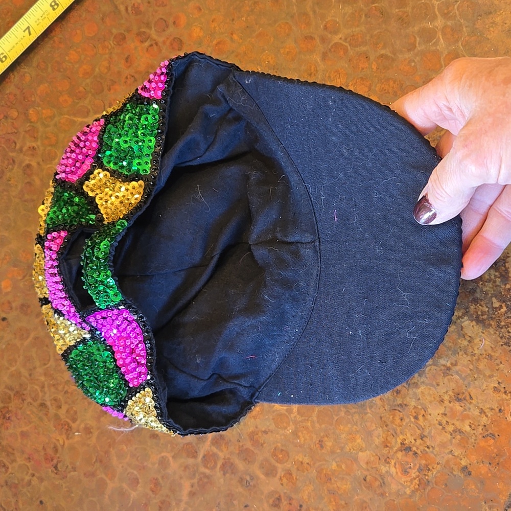 Mardi Gras hat - Picture 4 of 7